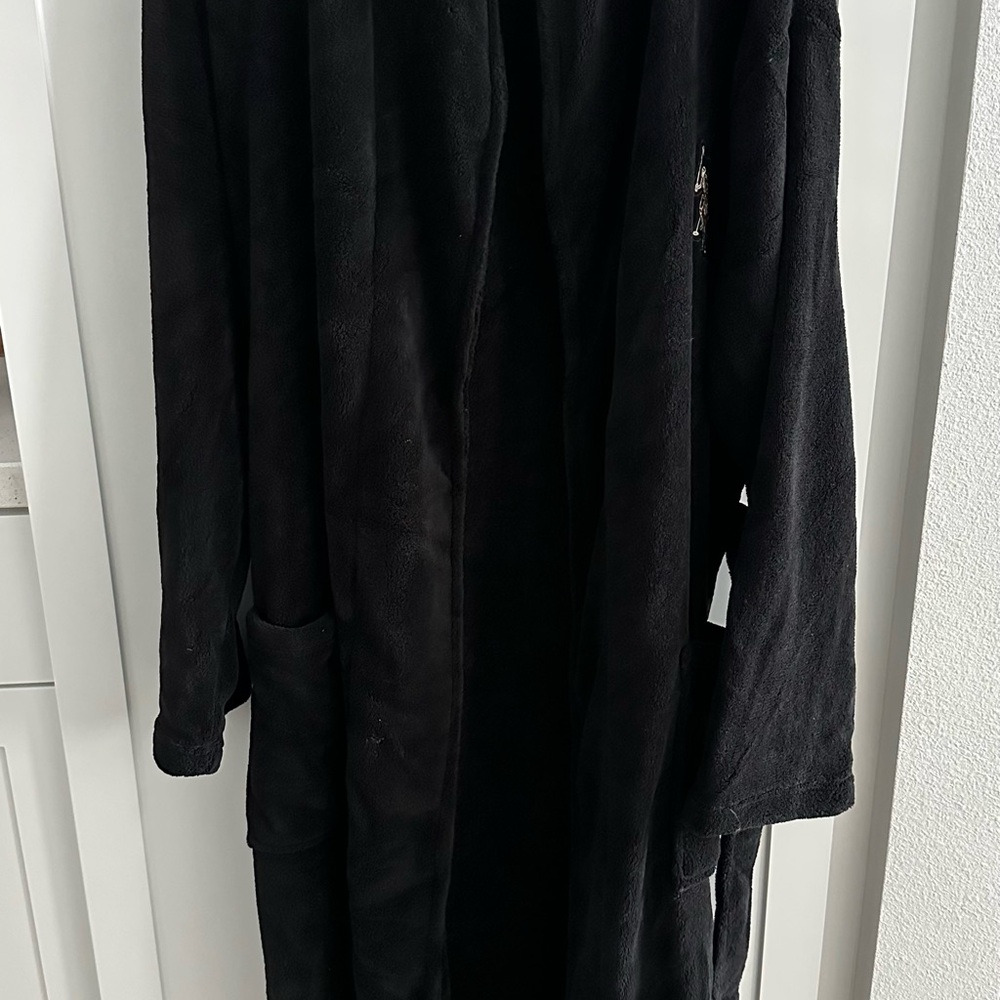 U.S. Polo Assn. Black Plush Bath Robe